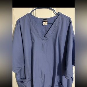 Plus size scrub top. Gently used.